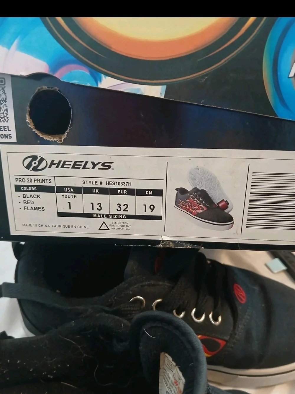 Heelys In Box Flames Yputh Size 1